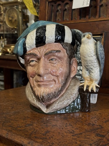 Large royal doulton toby - royal,