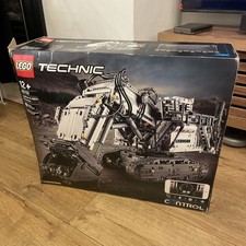 LEGO TECHNIC: Liebherr R 9800 Excavator (42100) - BOX SEALED - SMALL BOX DAMAGE 
