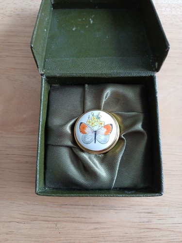 Vintage pillbox made - pillbox, by