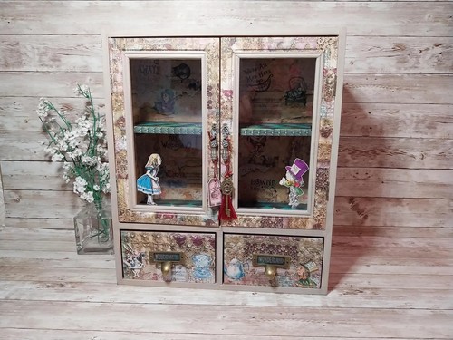 Alice wonderland display - alice,