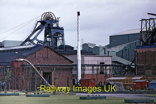 Photo thurcroft colliery 2nd - thurcroft,