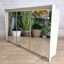 Vintage plastic bathroom - vintage,