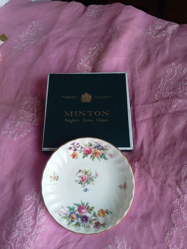 Minton marlow vintage pin - marlow,