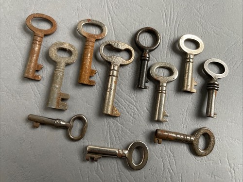 Vintage and antique - vintage,