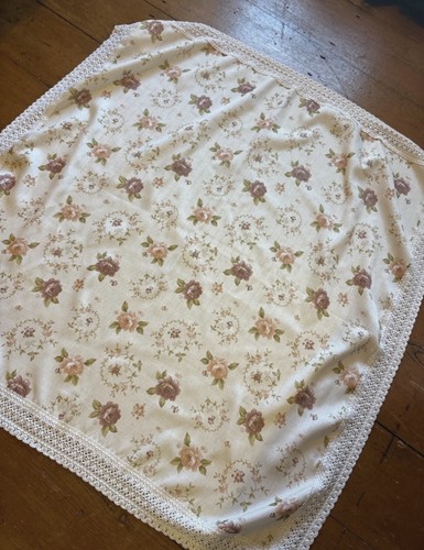 Square floral tablecloth beige - floral,