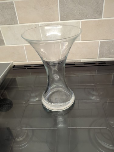 Trumpet vase also known - trumpet,