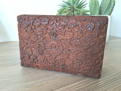 Vintage style intricately - vintage-style,,