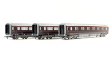 HORNBY 00 GAUGE - RAKE OF 3