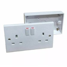 13A Wall Socket Switched 2