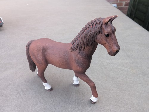 Schleich english thoroughbred - english,