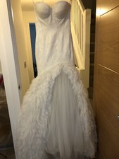 Genuine Suzanne Neville Bespoke Fishtail Lace Wedding Dress Gown