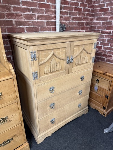 Oak drinks cabinet - oak,