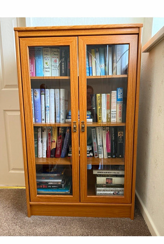 Wood glass freestanding - &,