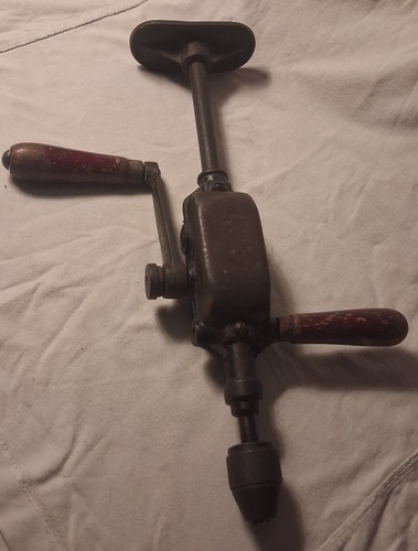 Hand crank drill with oil - drill,