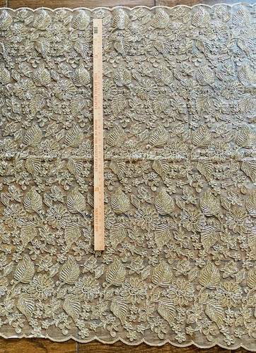 Gold metallic embroidered - metallic,