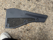 2023-25 RANGE ROVER FRONT RIGHT SIDE TRIM ACCESS VENT GRILL L461 L460