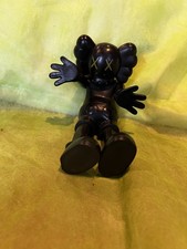  Kaws Black Sitting Figure