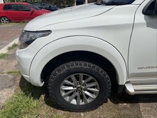 BFD078960 2016-2019 MITSUBISHI L200 SERIES 5 WHEEL ARCH SEALING STRIP 2 METRE