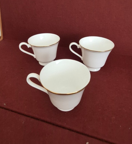 Royal doulton gold - concord, tea