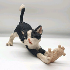 A Breed Apart Mittens Black & White Cat Country Artists Figurine 05235