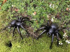 PAIR OF CAST IRON METAL SPIDER