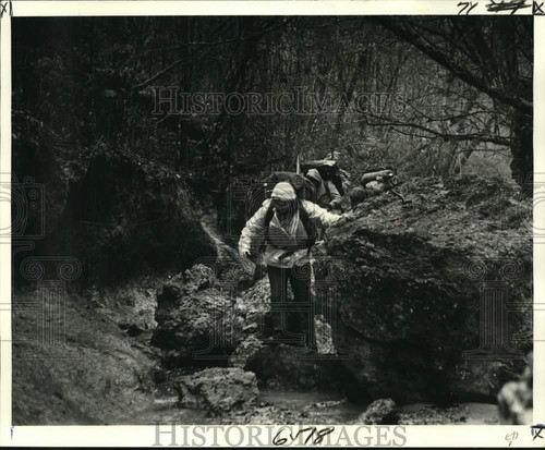 1979 press photo hikers among - 1979,