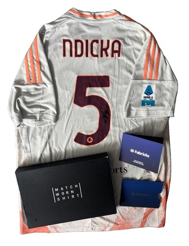 Evan ndicka rare hand - rare,