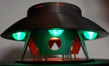 The invaders ufo flying saucer - invaders,