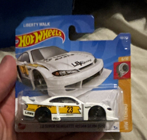 Hot wheels nissan - hot,
