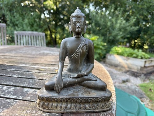 Vintage bronze seated buddha - bronze,