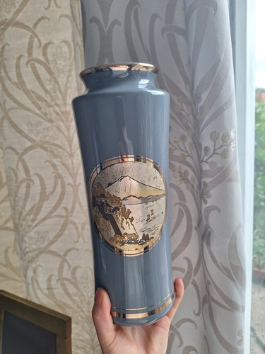 Japanese vase - ,