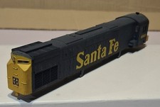 ho SANTA FE Model Train Body
