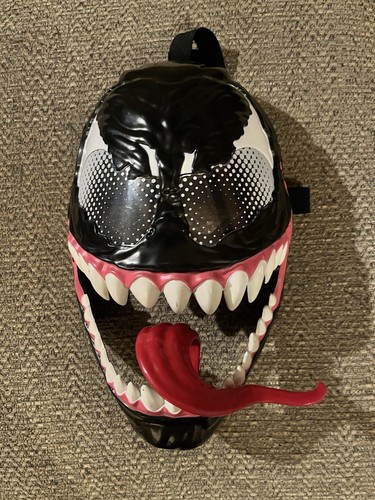 Hasbro maximum venom toy - maximum,