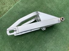 Yamaha R1 Swingarm 1998 1999 4XV Rear Arm 4XV-22110-01-00 98 99 Swing Arm
