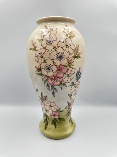 Moorcroft pottery vase the - pottery,