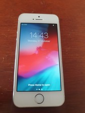 Apple ME433B/A iPhone 5s 16GB 8 MP 1.3 GHz Smartphone (Unlocked) - Silver