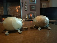 vintage pair of onyx eggs on