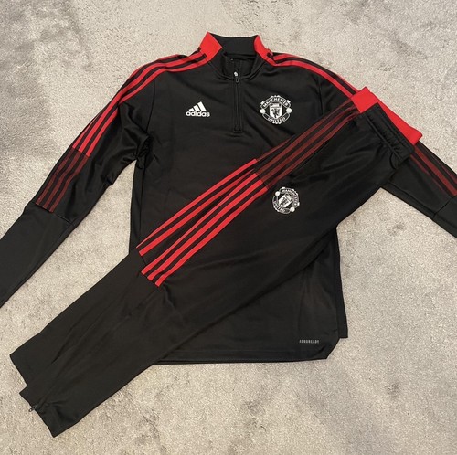 Manchester united tracksuit - united,
