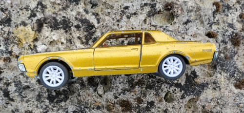 Gold matchbox kingsize mercury - gold,