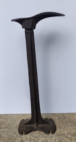 Antique cast iron cobbler - iron, cobbler's