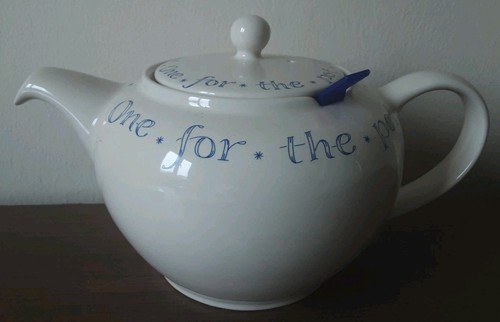 Whittard chelsea teapot - of,