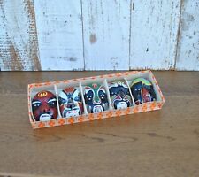 Vintage set of five porcelain Beijing opera masks - Hand painted - Signed