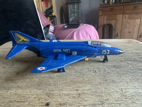 Dinky phantom 725 - f4,