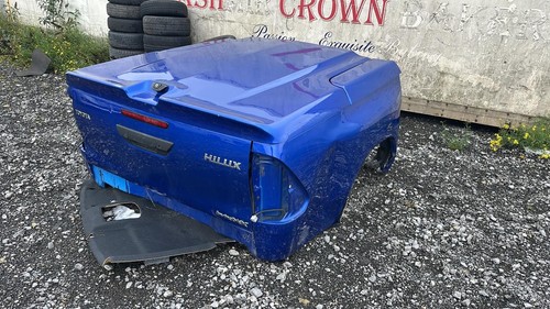 Toyota hilux hard tonneau - hard,