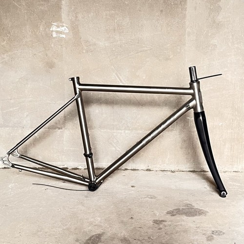 And neo cozma road bike - t,