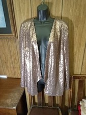 STUNNING FLATTERING MARKS AND