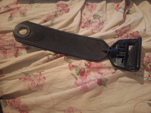 Seat belt head - seat,