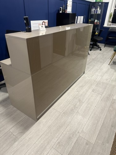 Reception desk used - desk,