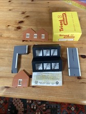 Triang TT Goods Shed T38 With Black Roof And Box