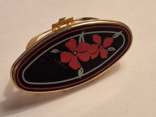 Vintage stratton lip - vintage, lip-view